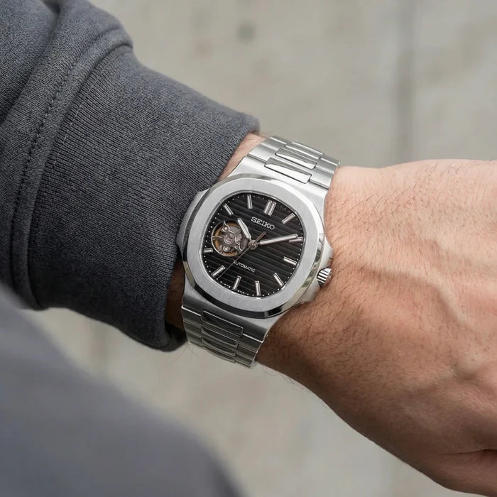 NAUTIKO | BLACK OPEN HEART